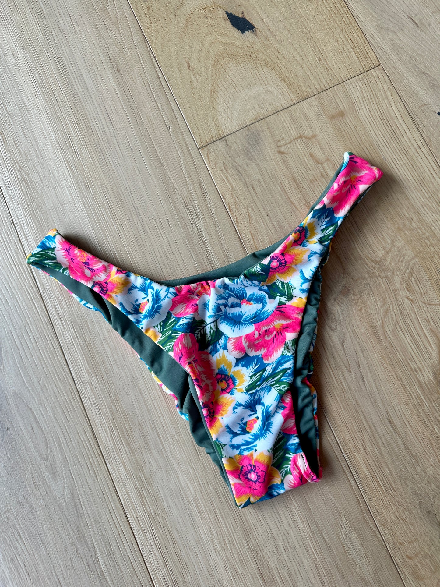 Passionflower x Olive Maximal M