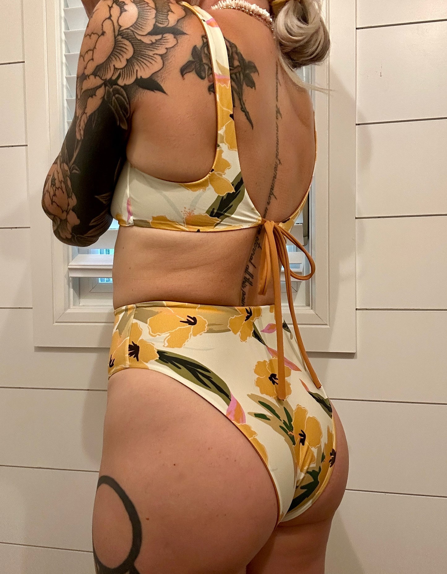 Hibiscus x Chai 80’s High Cut Bottom