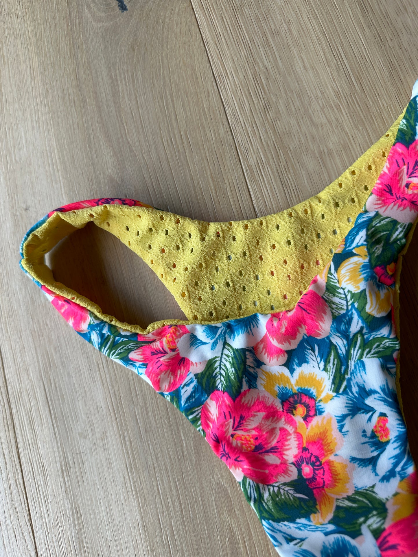 Passionflower Minimal Cheeky M