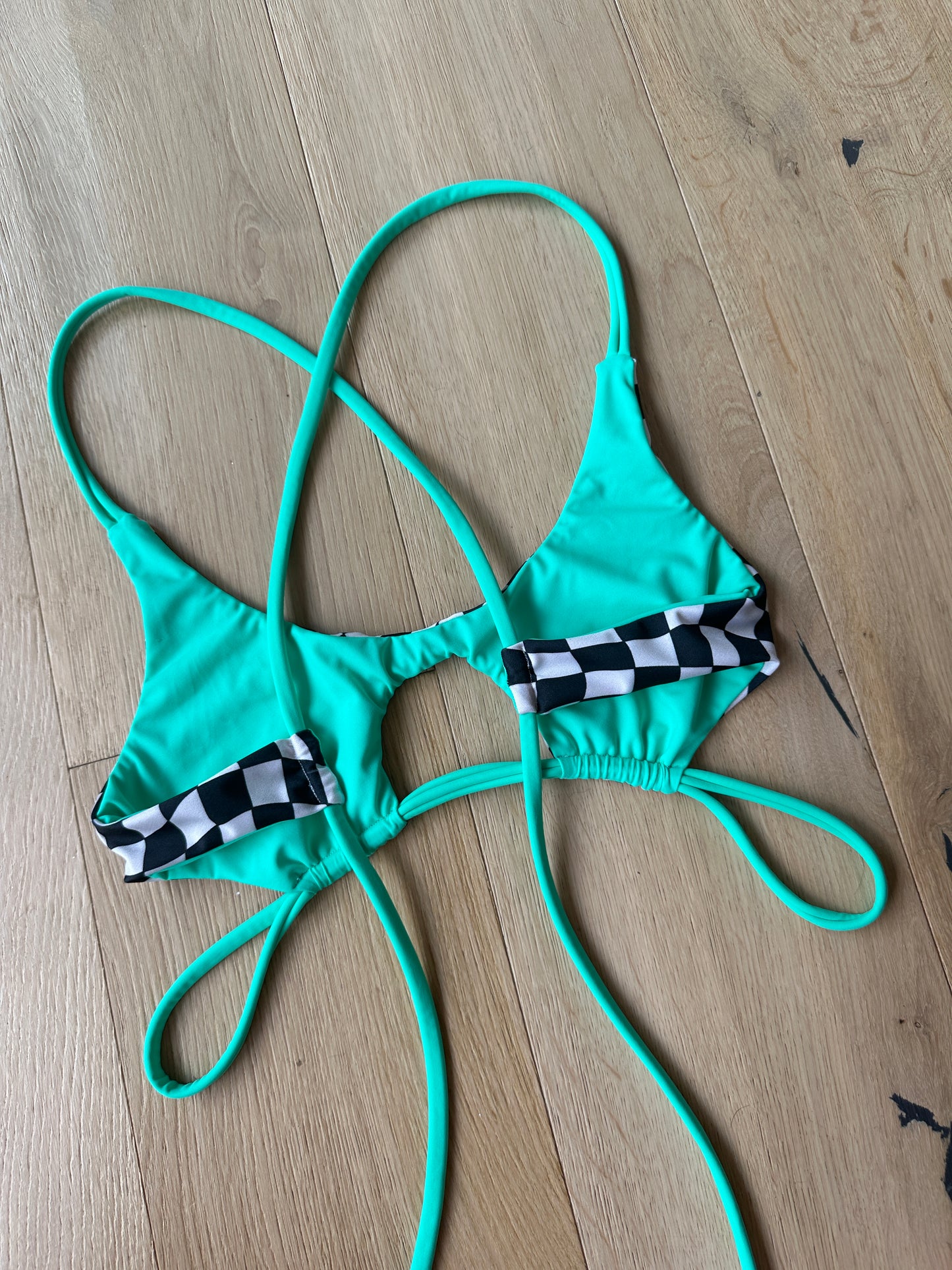 Checker x Turquoise Cut Out Top M *FLAW