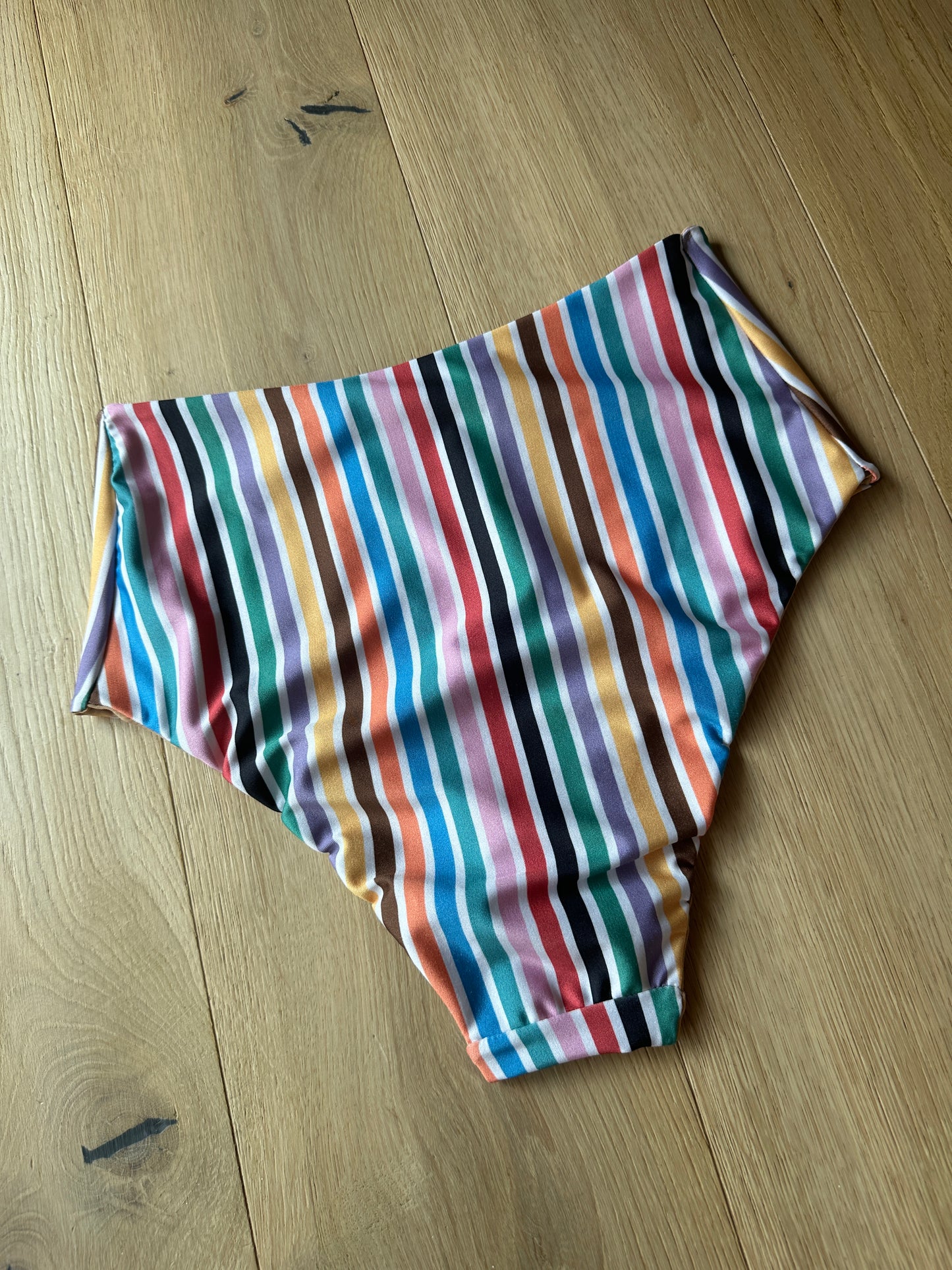 Vintage Stripe x Nude Mid Rise M