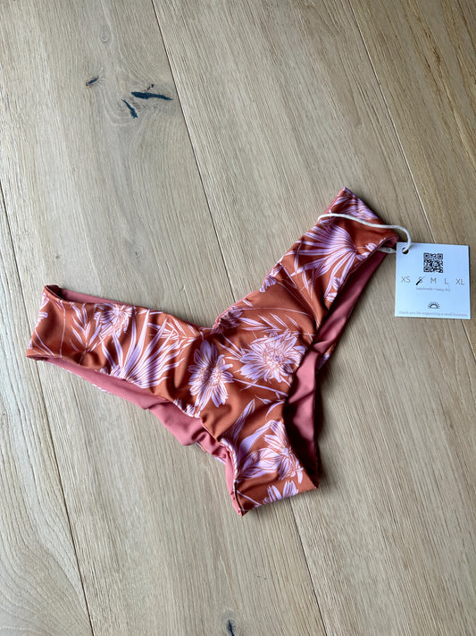 Pink Daisy x Blush Classic Scrunch Cheeky S