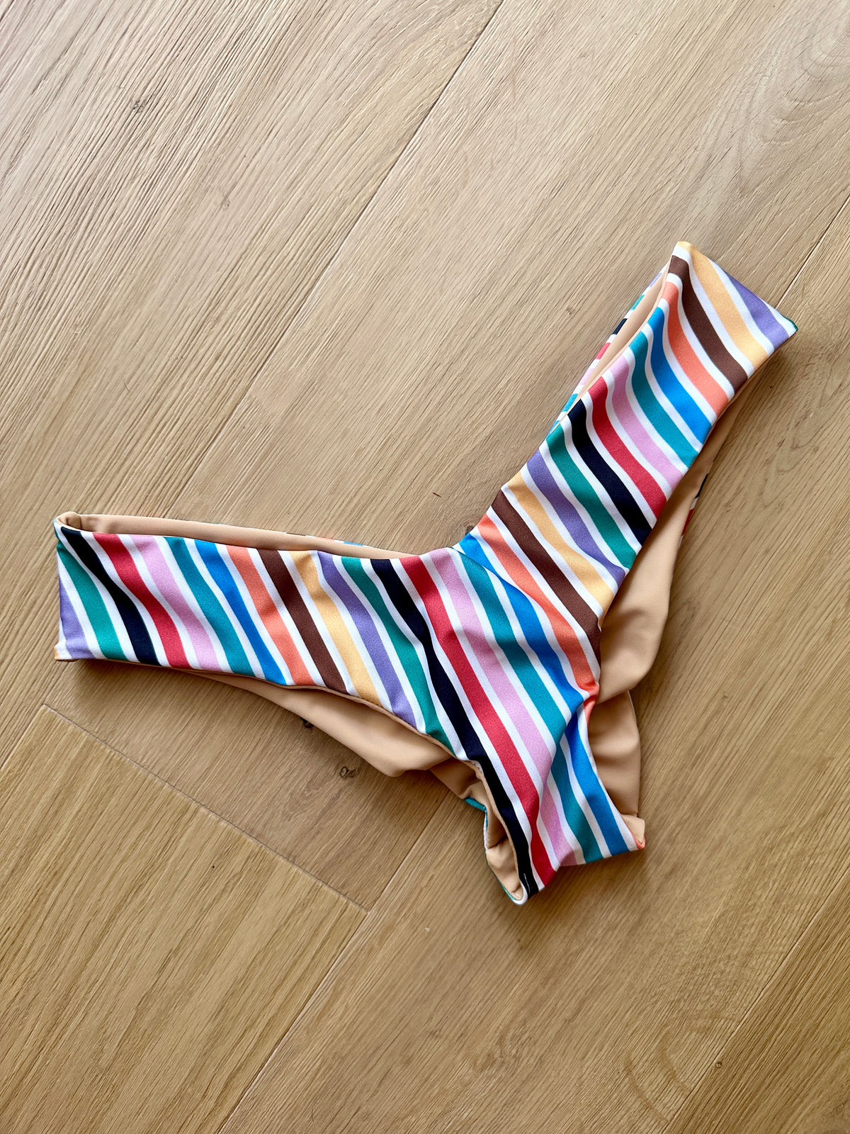 Vintage Stripe x Nude Classic Scrunch Cheeky