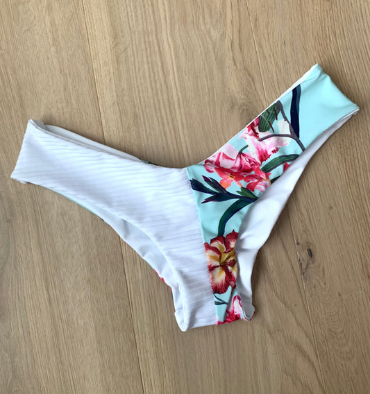 White Rib x Lily Split Classic Scrunch Cheeky